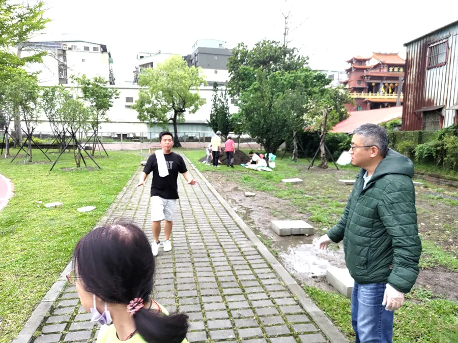 LINE_ALBUM_20240410薄層綠屋頂實作_240411_27